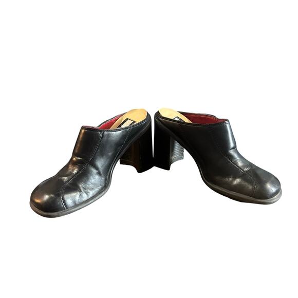 Y2K‎ Vtg Tommy Hilfiger Black Leather Mules Chunky
Heels Size 6 - Picture 5 of 8